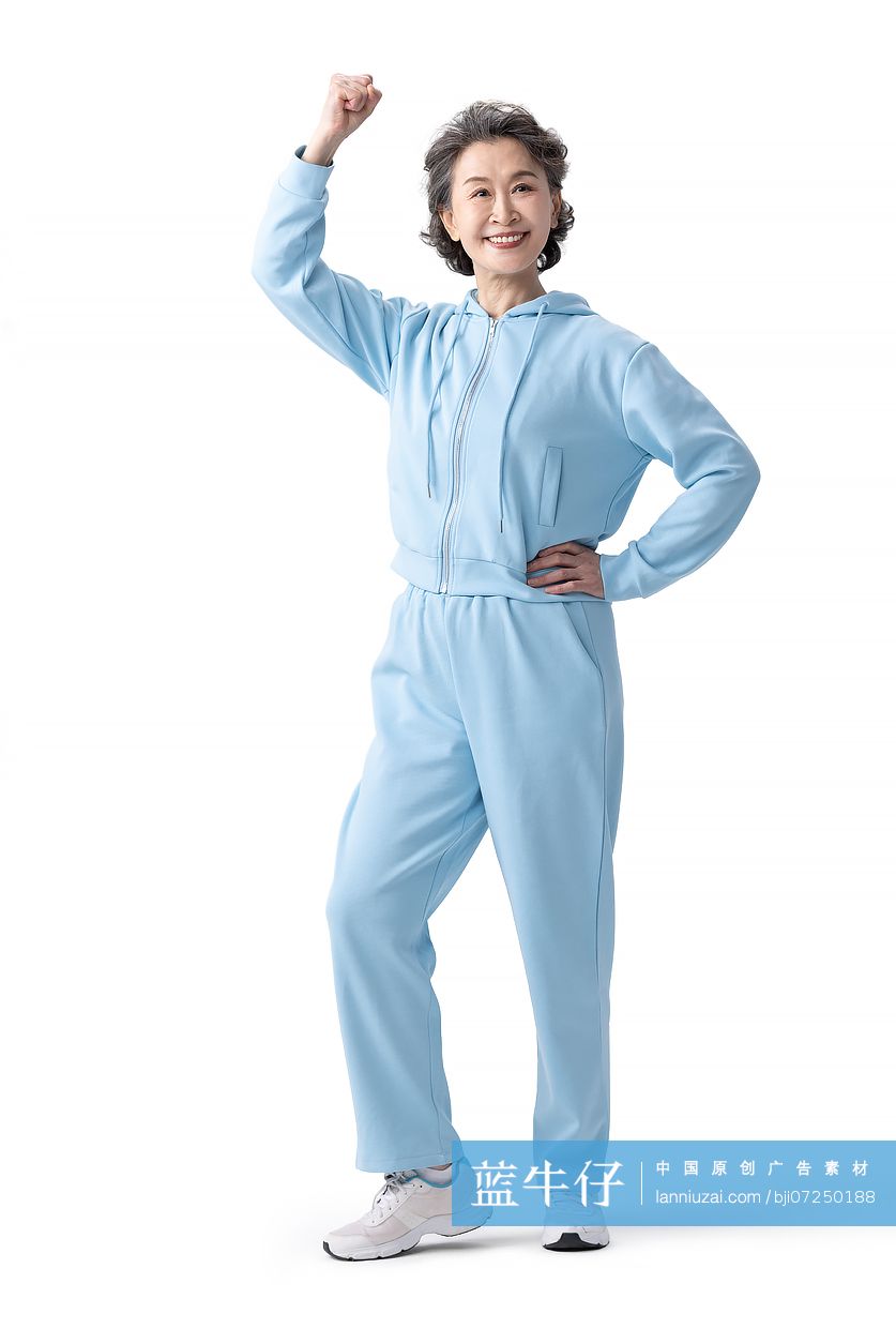 快乐的老年女子锻炼身体