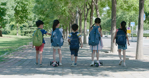 Chinese children going to school,4K