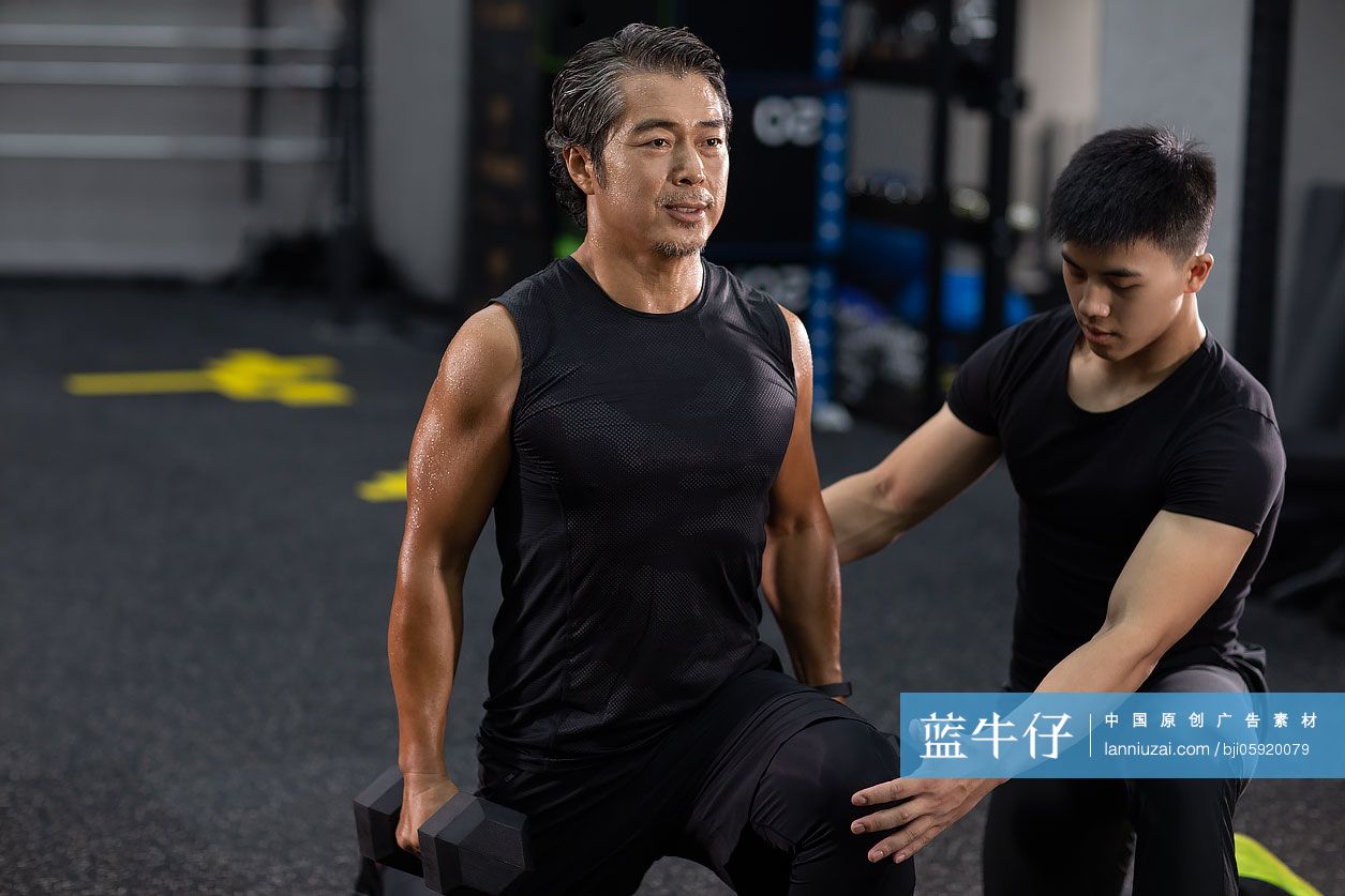 成熟男士上私教课