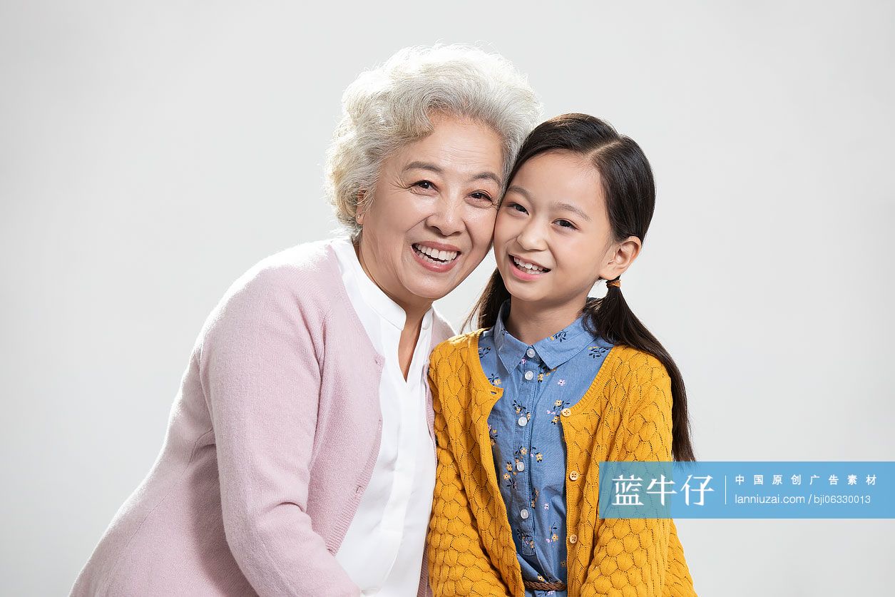 快乐的祖孙俩