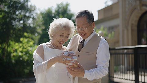 Sweet picture of older couple getting married