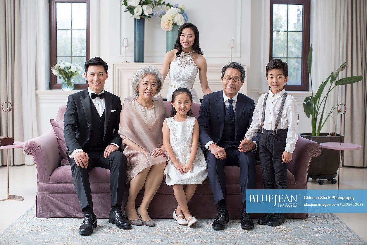 Portrait of happy noble Chinese family