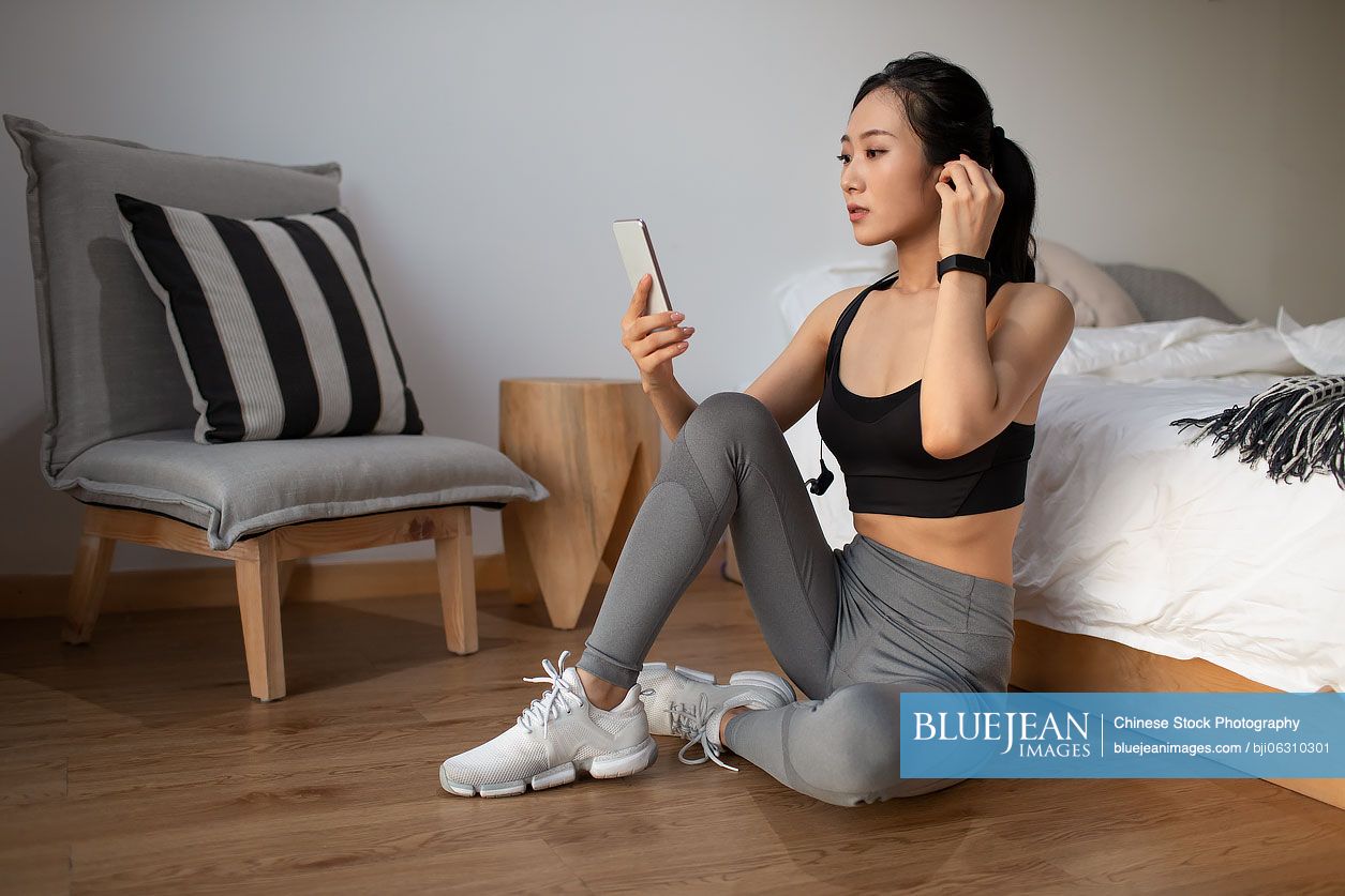 Young Chinese woman exercising in the morning