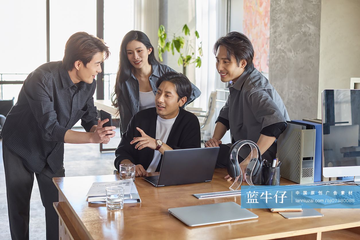 优秀且努力的工作团队