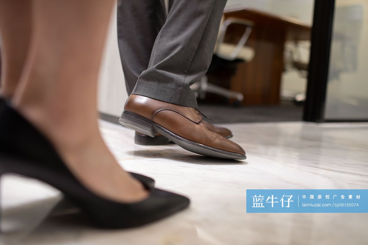 商务人士在办公室