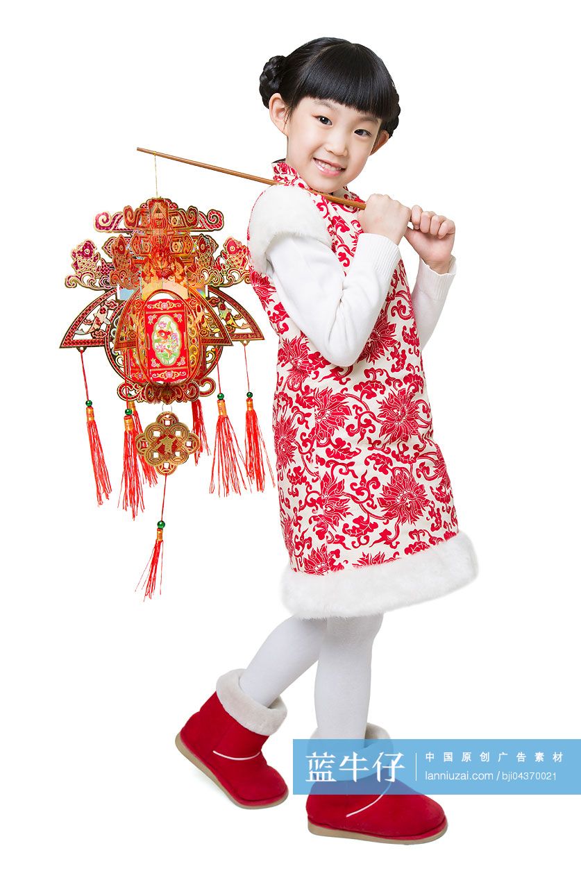 快乐的小女孩拎着一个中国花灯