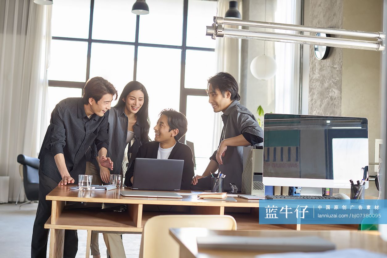 优秀且努力的工作团队