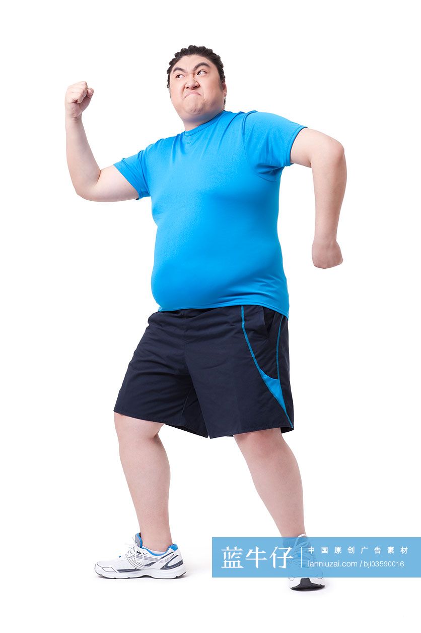 搞笑的胖子秀肌肉