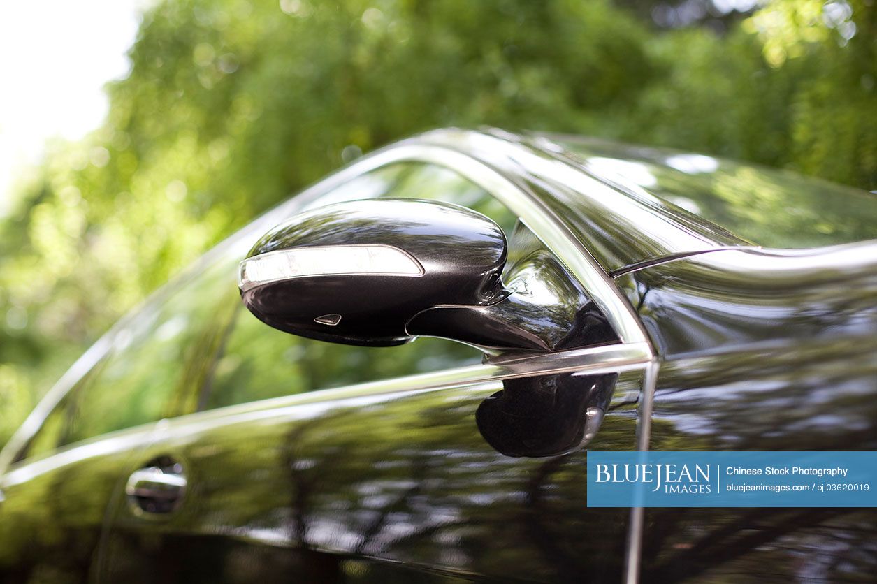 Rear view mirror of car
