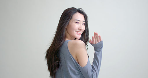 Beautiful young Chinese woman,4K