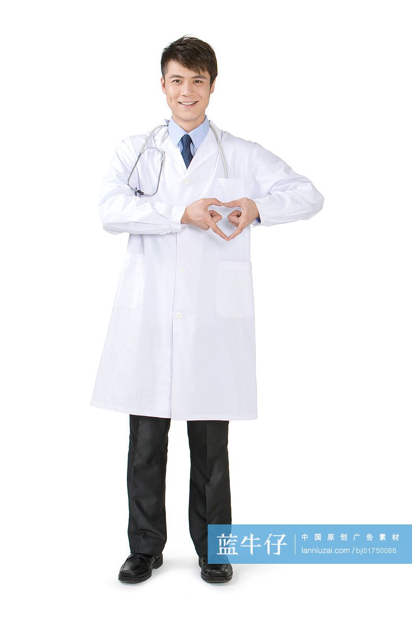微笑的男医生