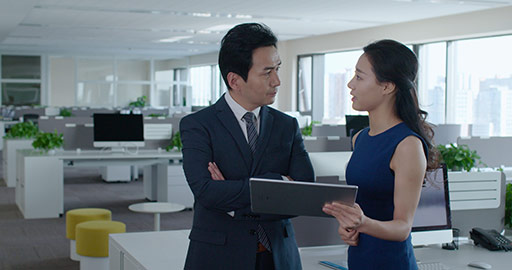 Chinese business people talking in office,4K