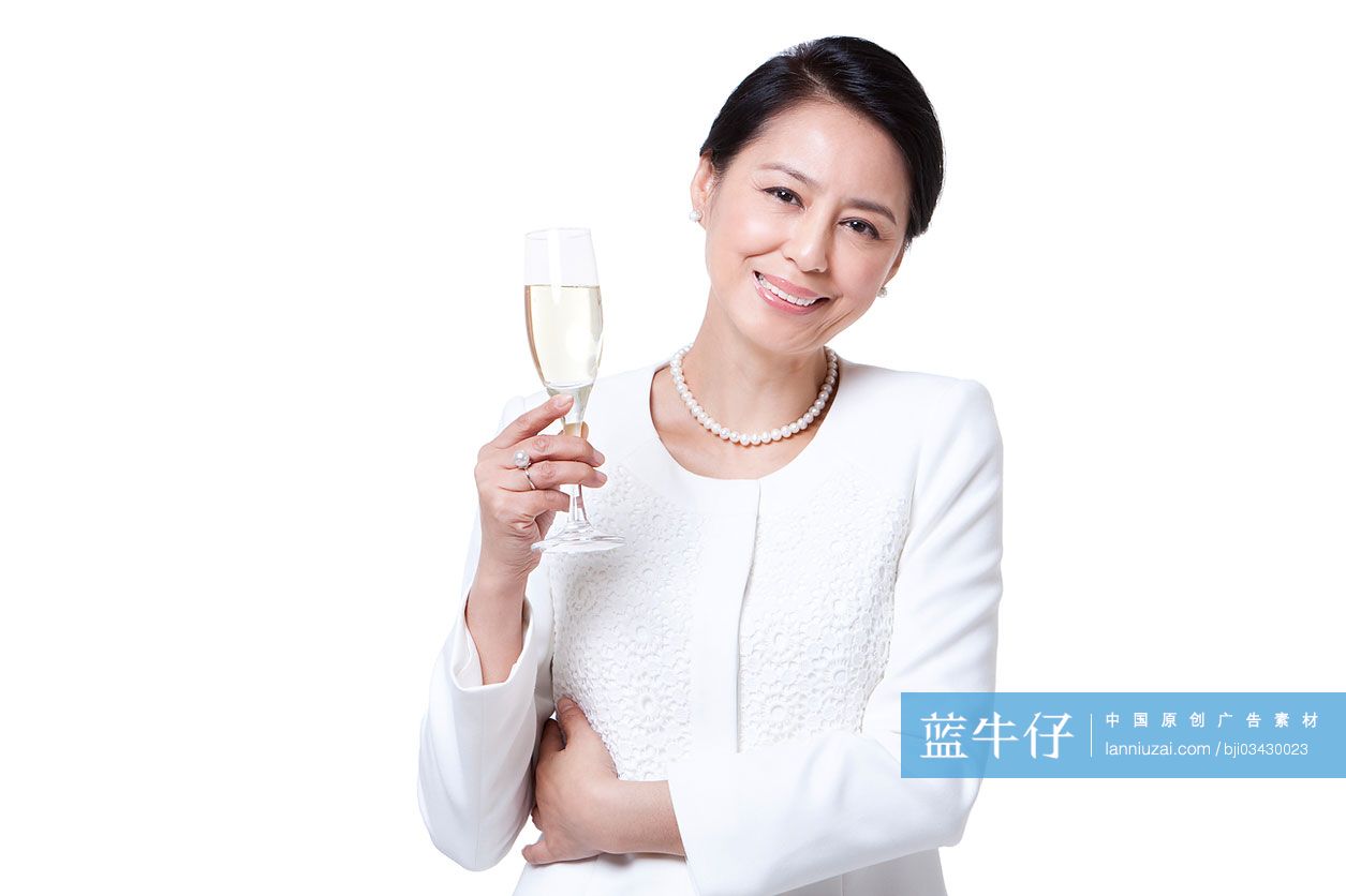 中年女子和香槟
