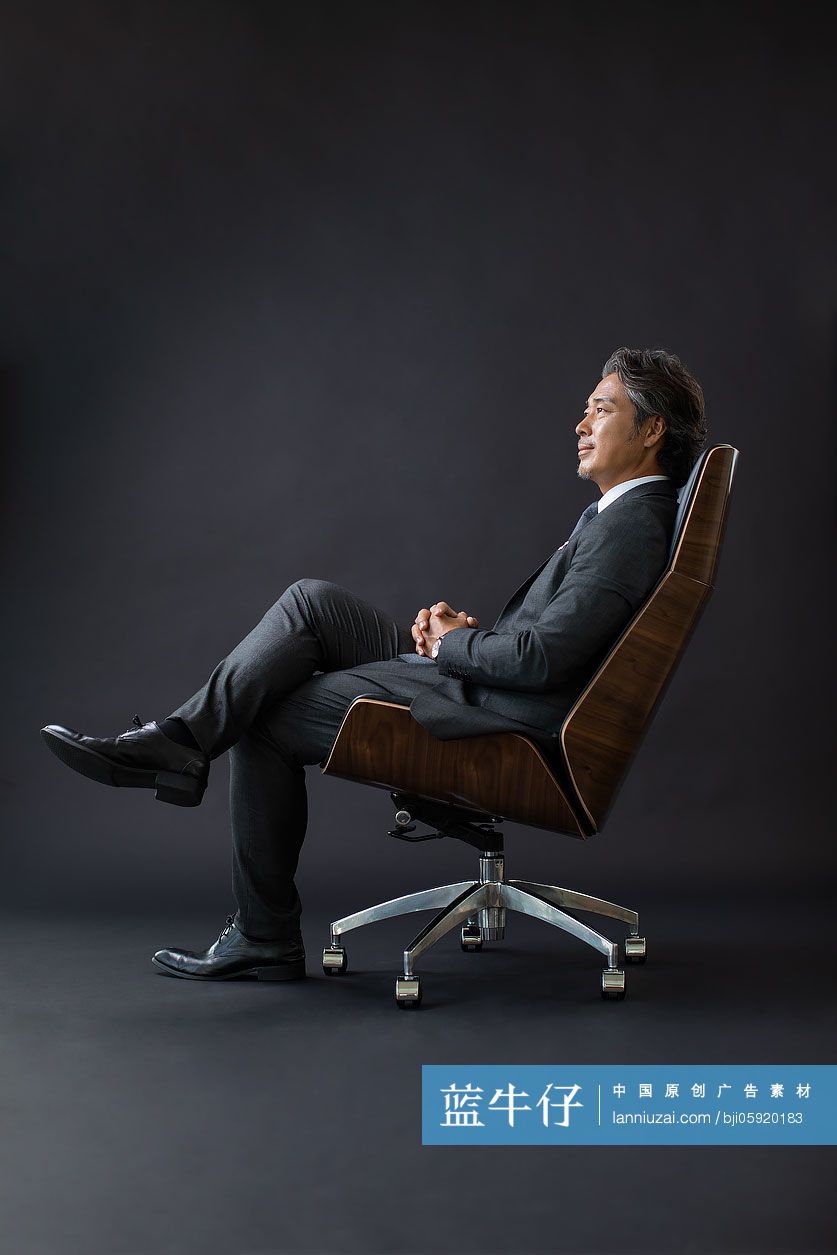 自信的商务男士