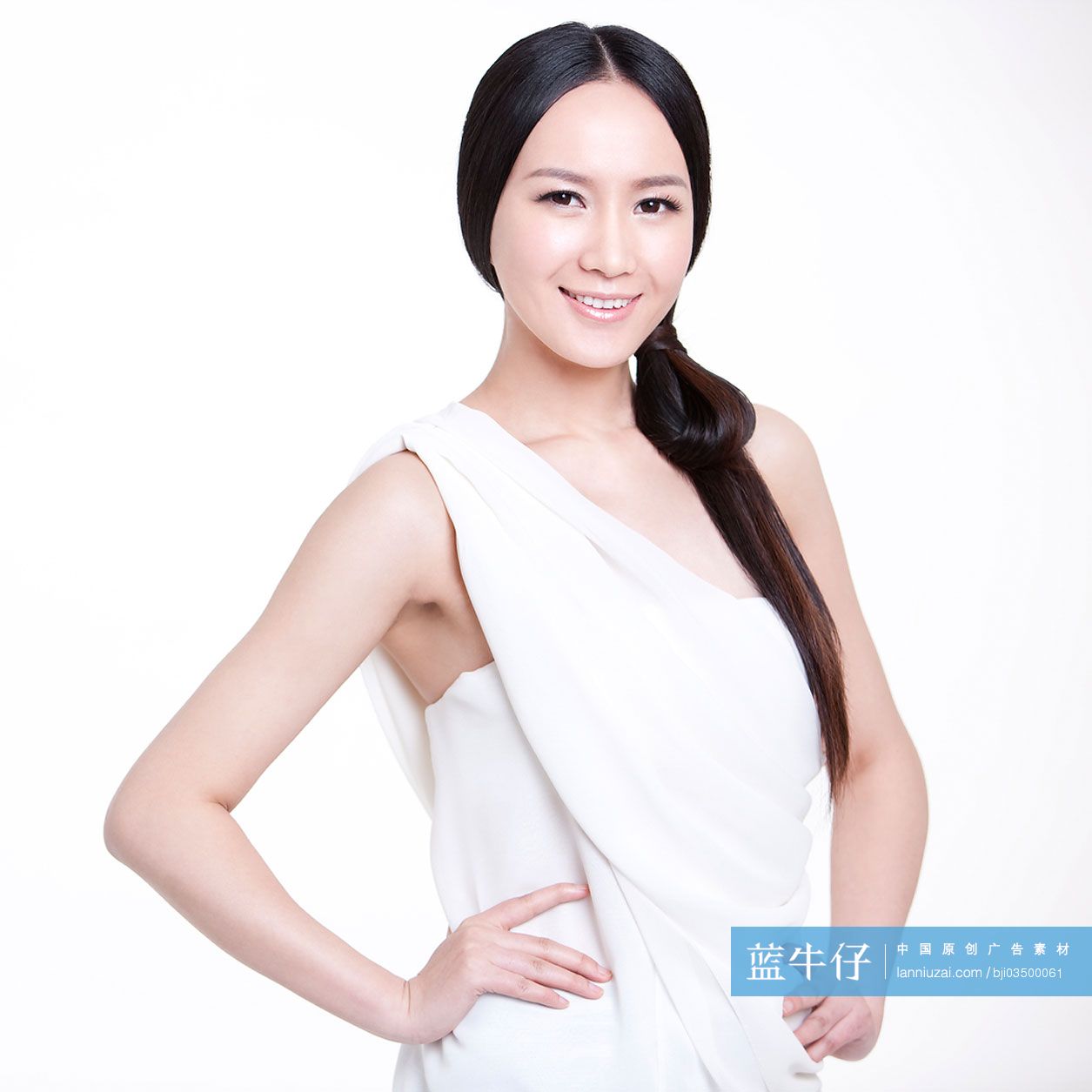 优雅的年轻女子