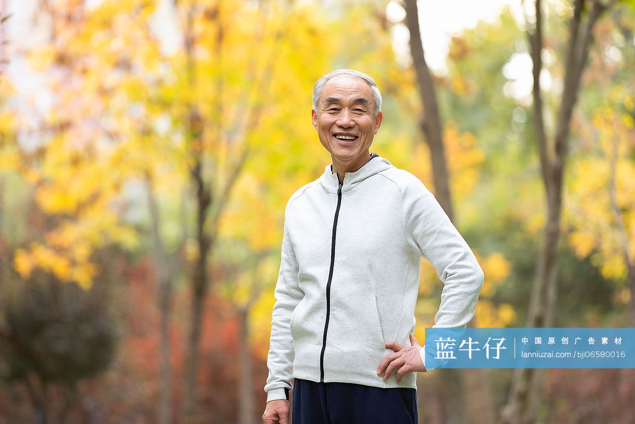 快乐的老年人肖像