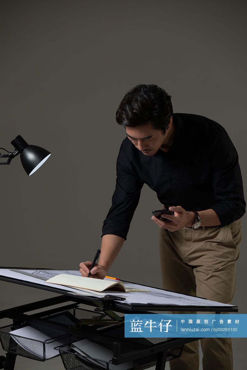 设计师制作图纸