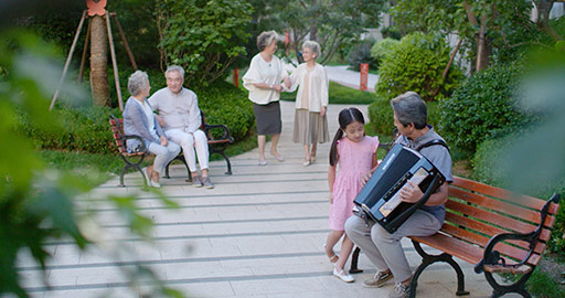 Senior Chinese friends relaxing in nursing home,4K