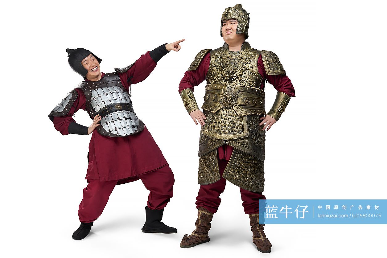 棚拍幽默的铠甲将军和士兵