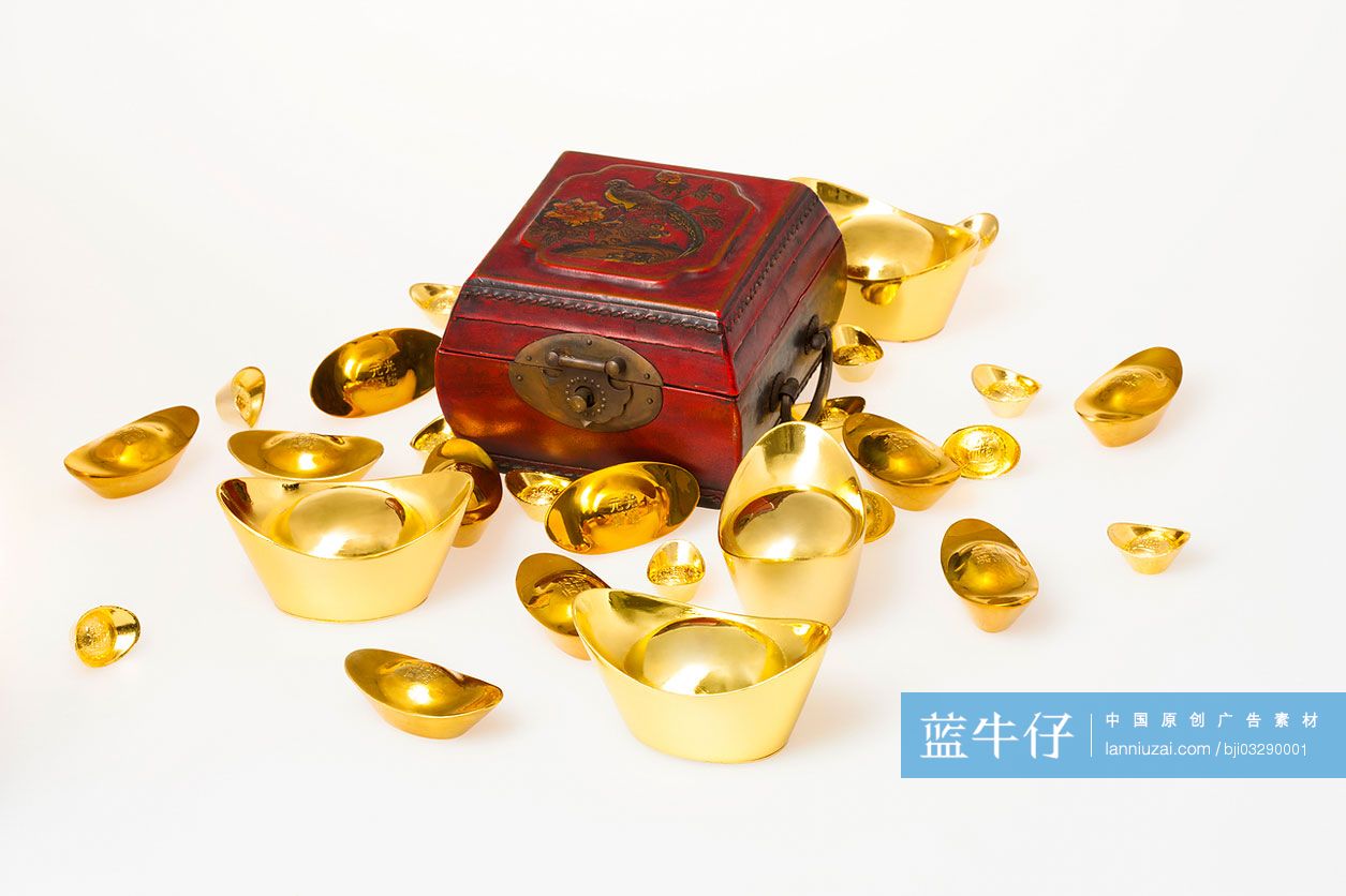中国传统货币金元宝与小木箱-蓝牛仔影像-中国原创广告影像素材