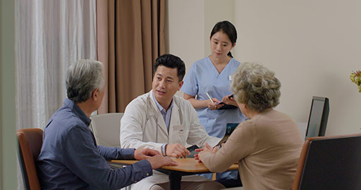 Senior Chinese patient and doctor in doctor's office,4K