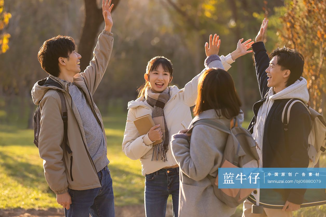 校园里的大学生