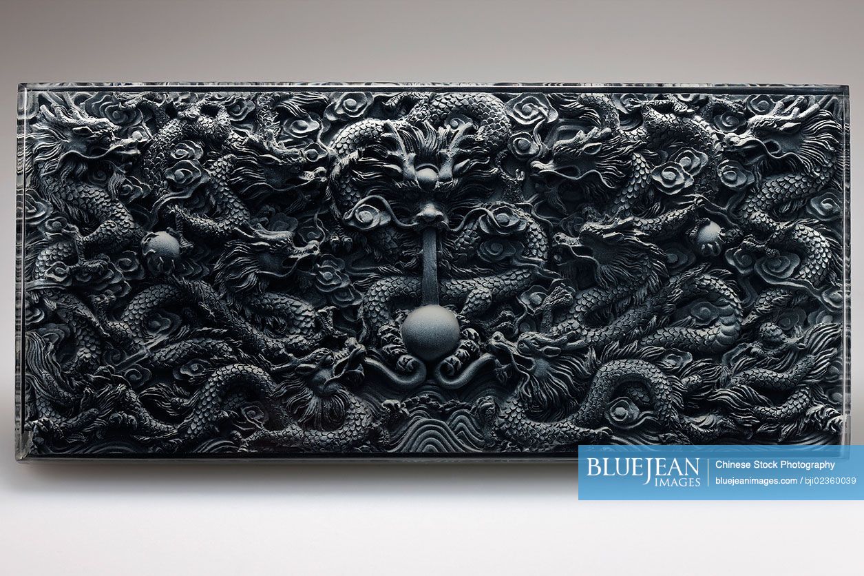 Chinese carving depicting a dragon