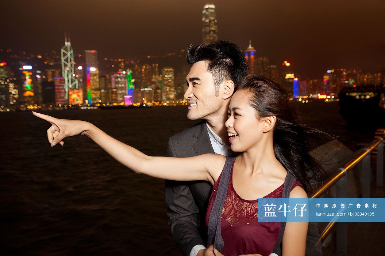 香港夜景与甜蜜恋人