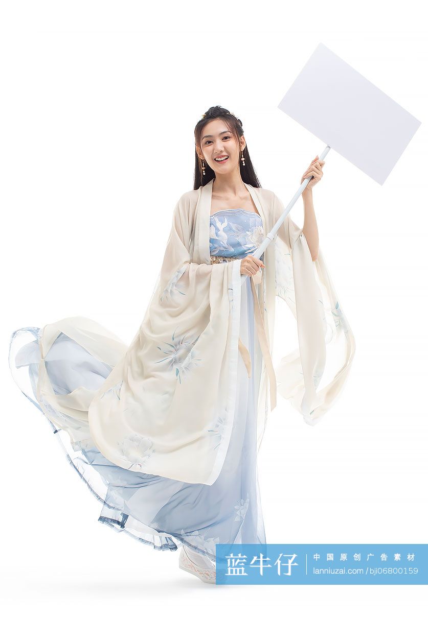 年轻古装美女展示白板