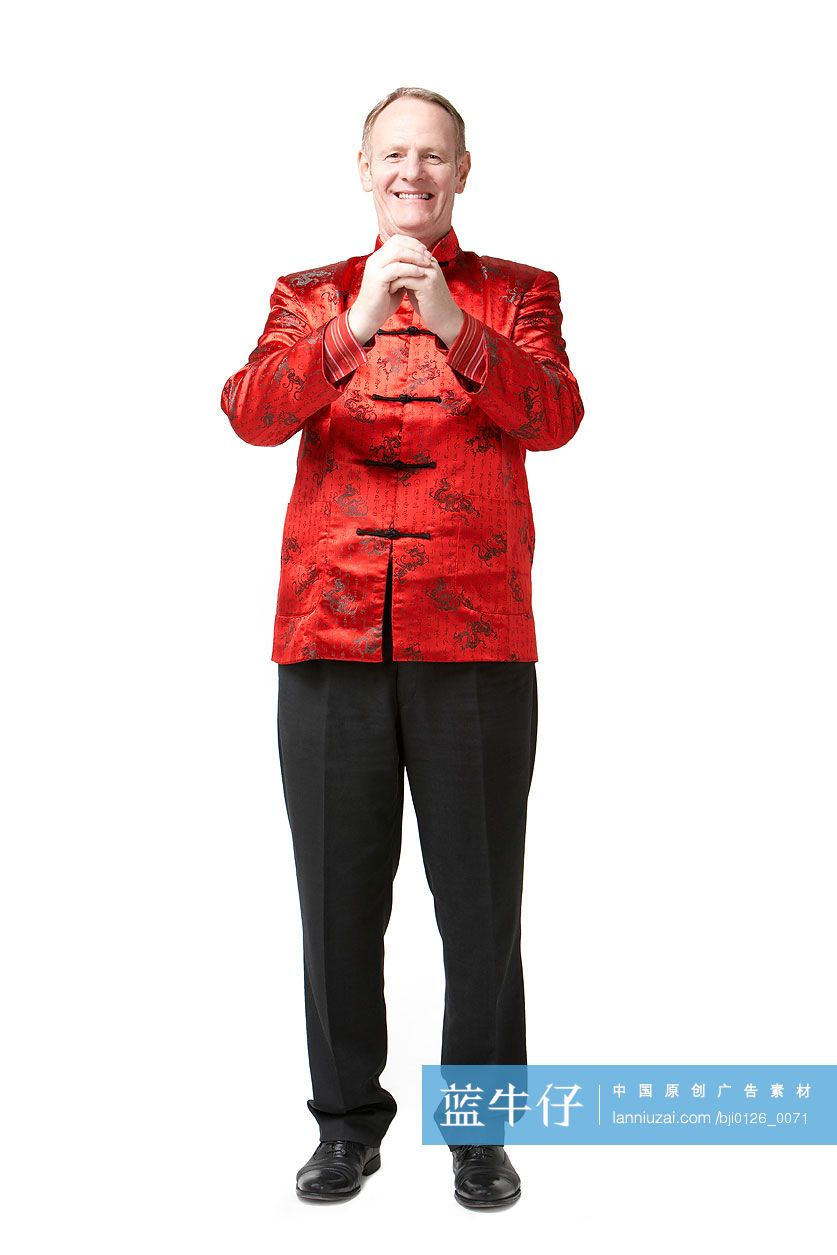 外国朋友穿新年服饰送祝福