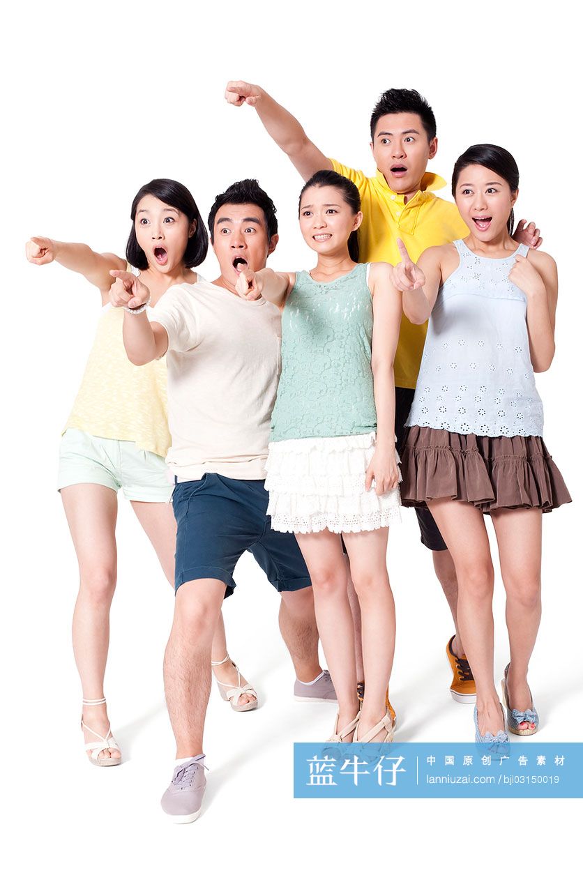 年轻人面露惊讶的表情