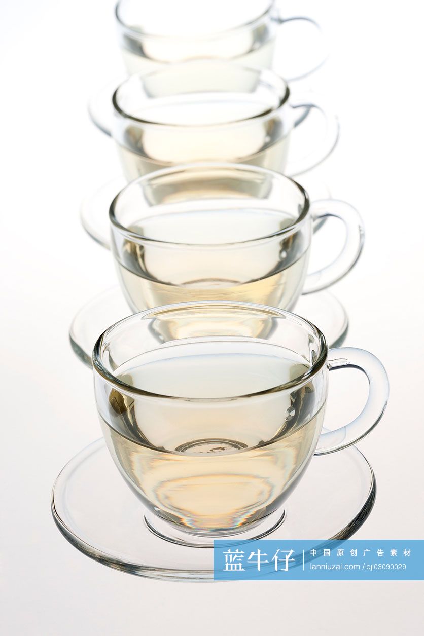 透明茶具特写