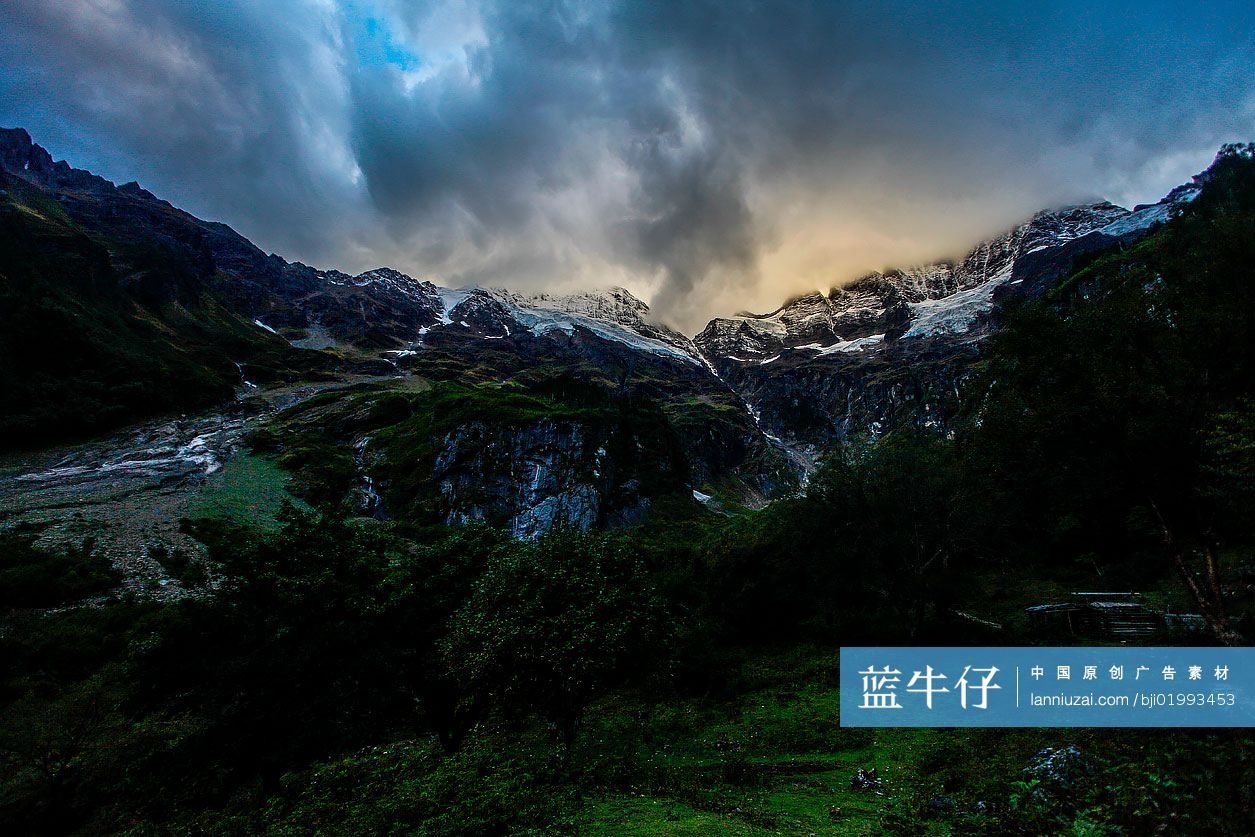 梅里雪山美景