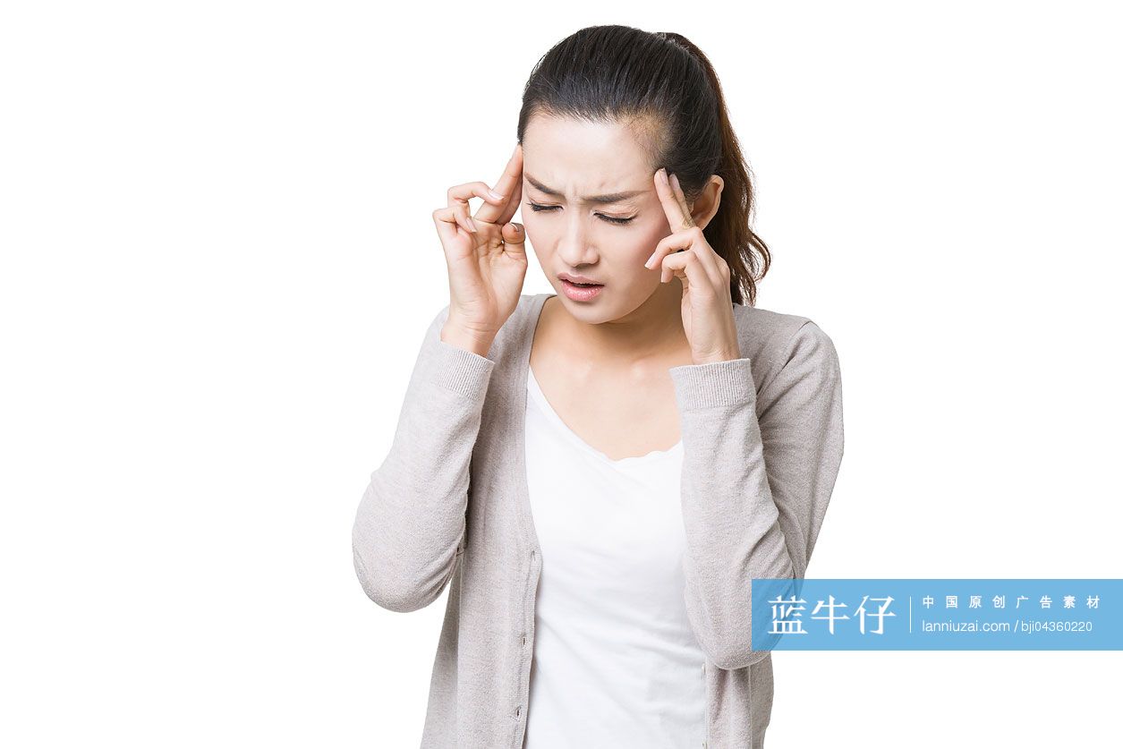 年轻女子头疼