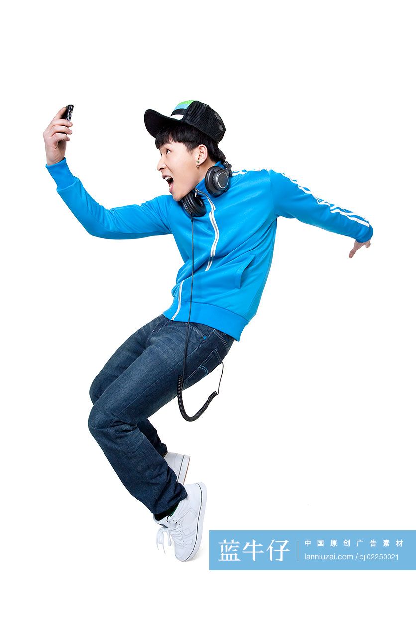 时尚Hip-hop青年男子和手机