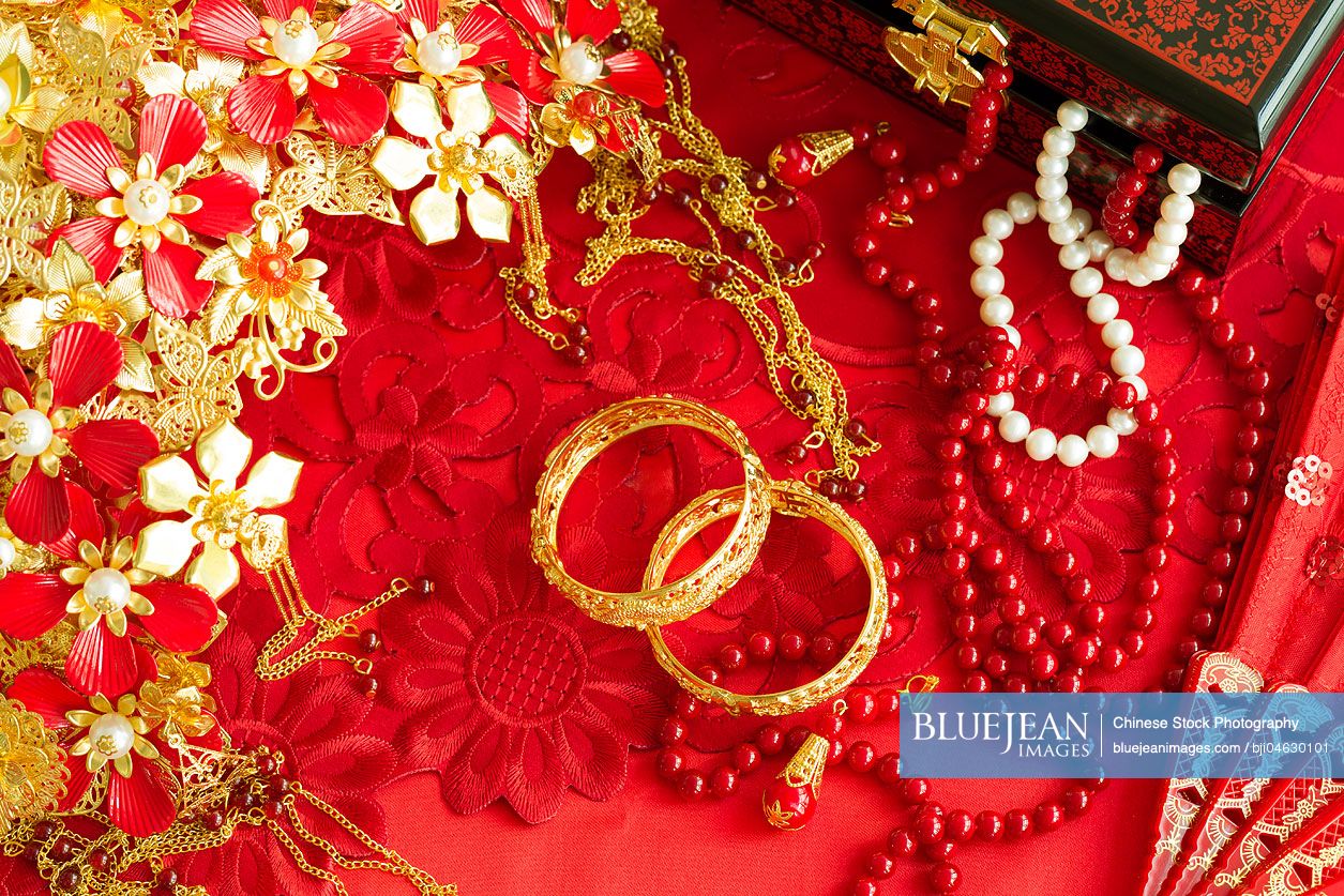 Traditional Chinese wedding elements