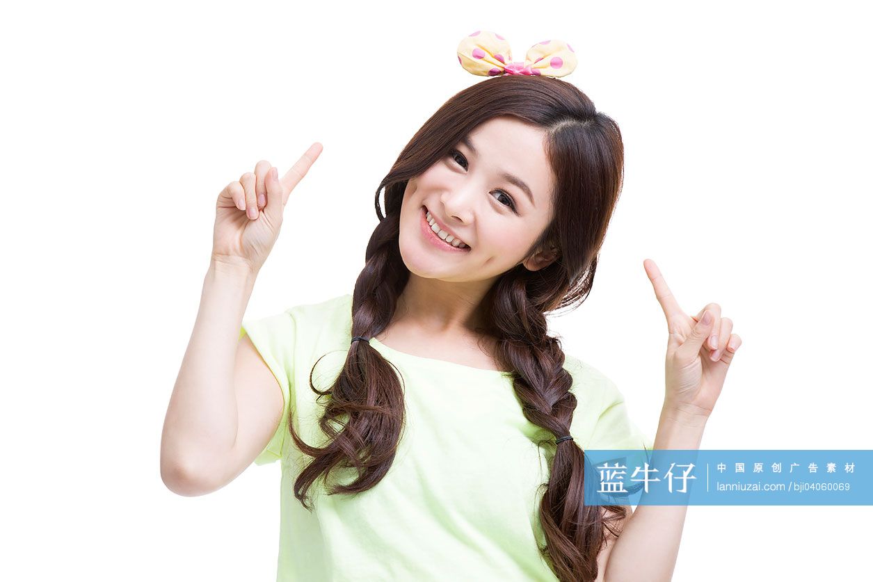 可爱的年轻女孩