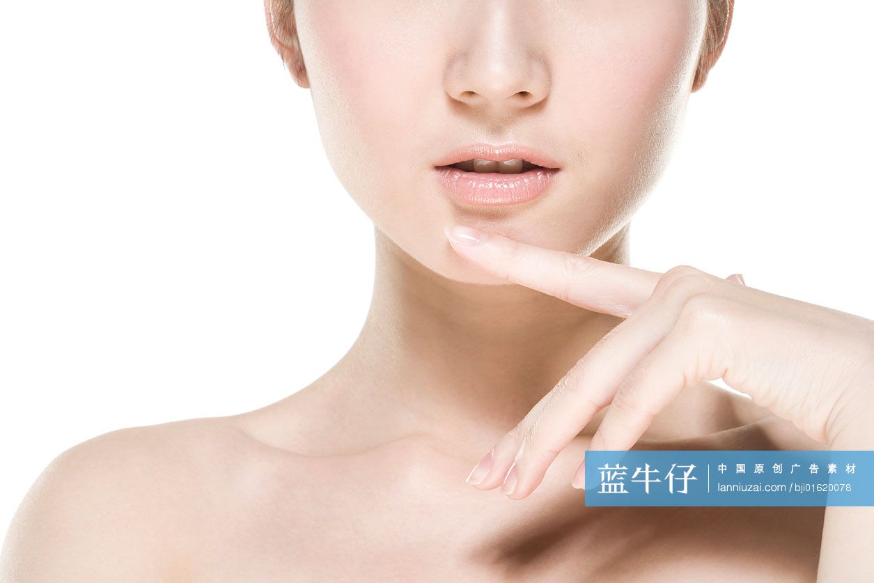 美丽的年轻女人特写