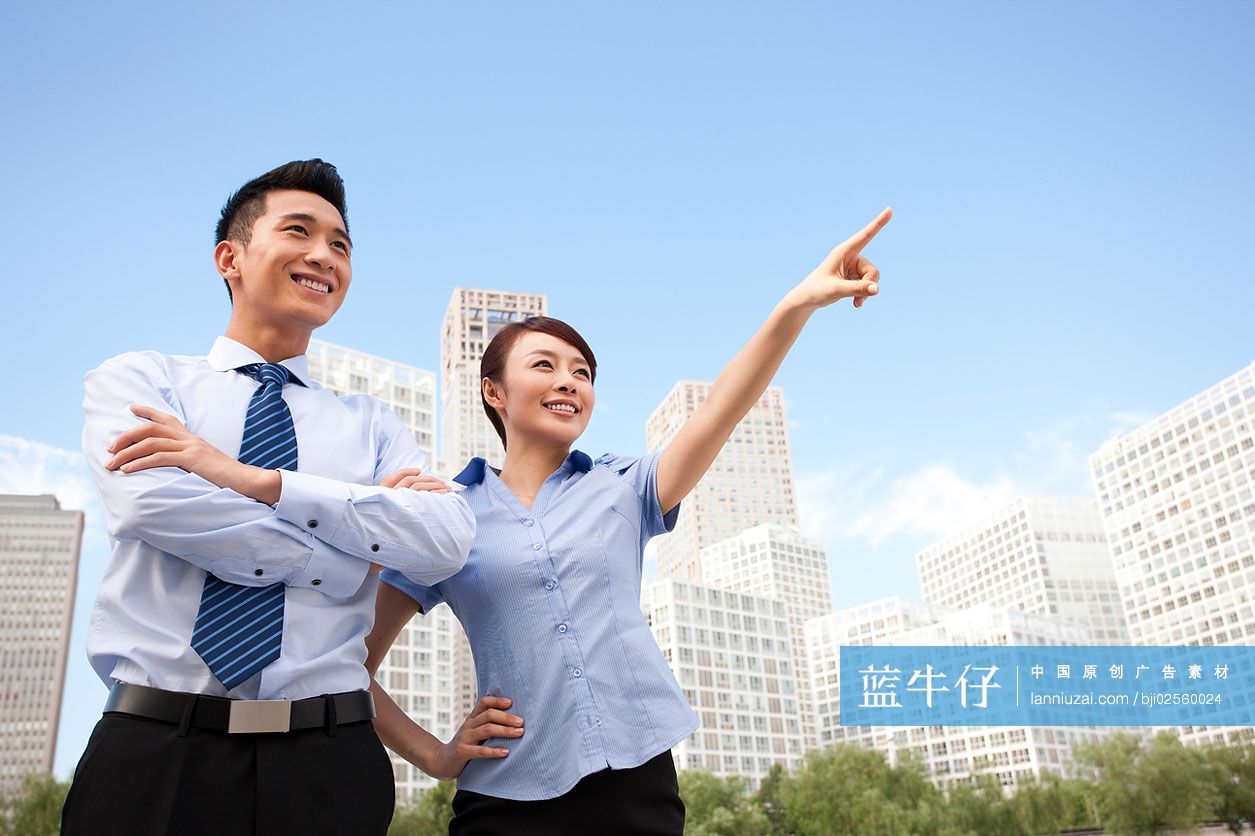 商务人士展望前景