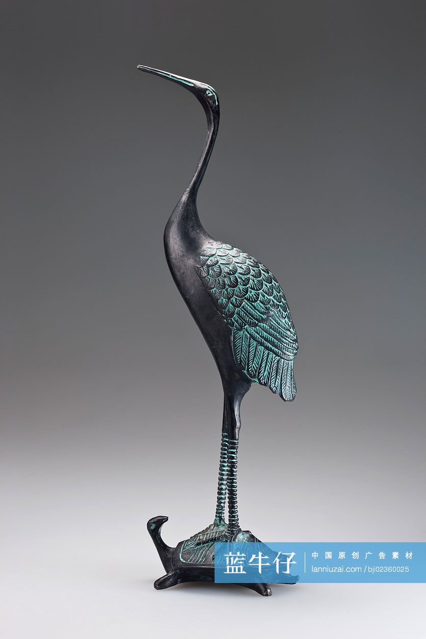 青铜制仙鹤雕塑