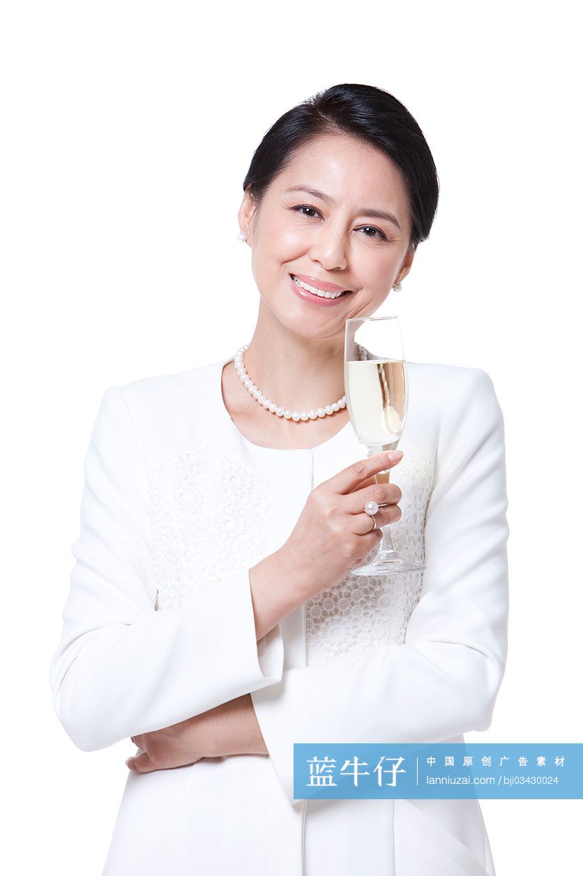 中年女子和香槟