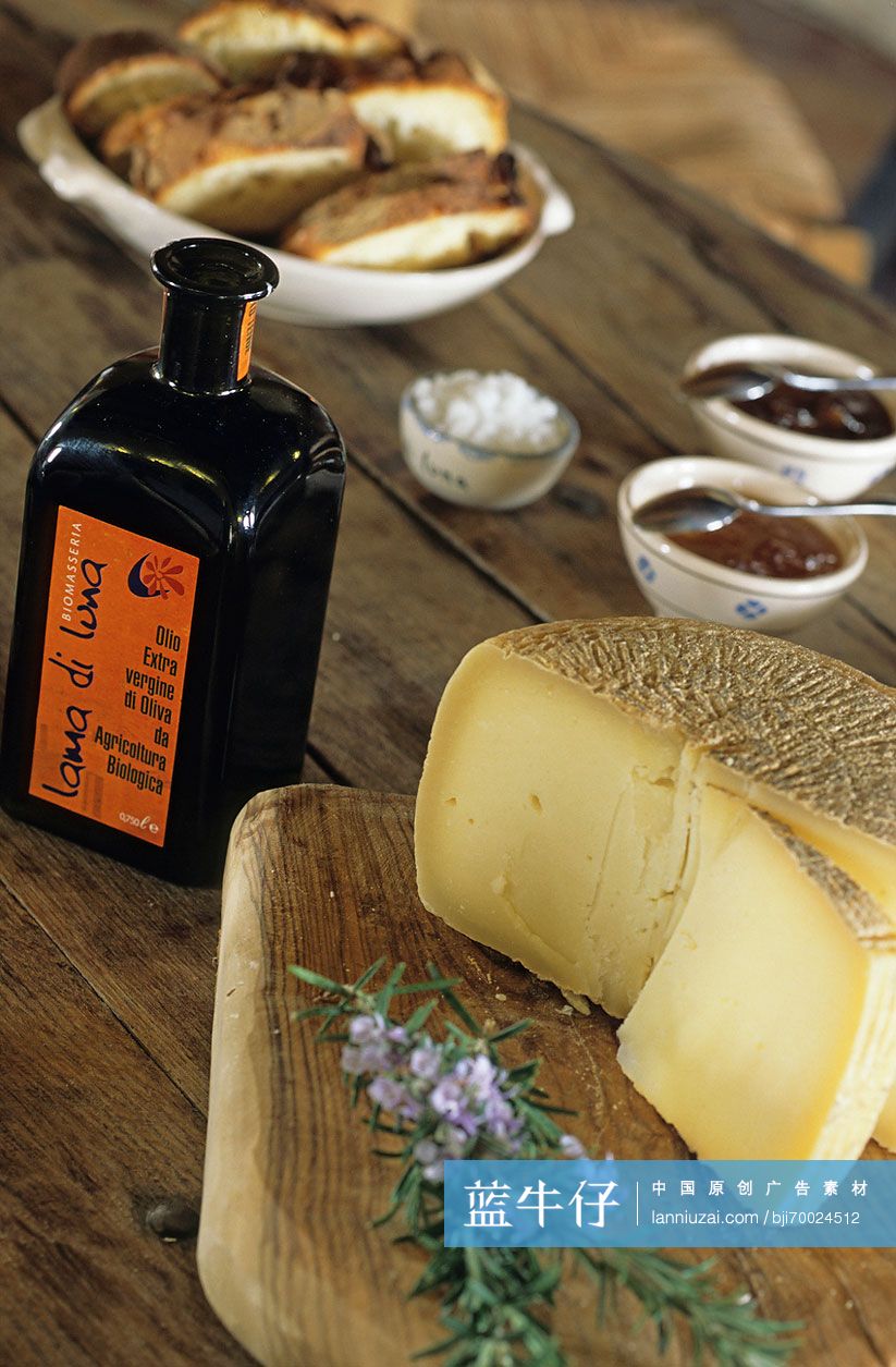 pecorino cheese for breakfast, italy, montegrosso, apulia