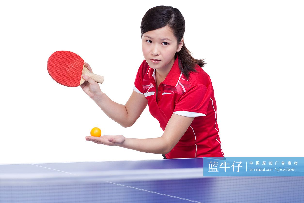 年轻的女子乒乓球运动员