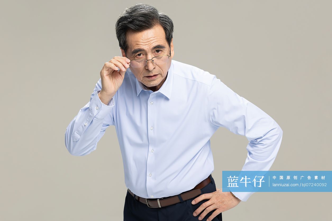 老年企业家肖像