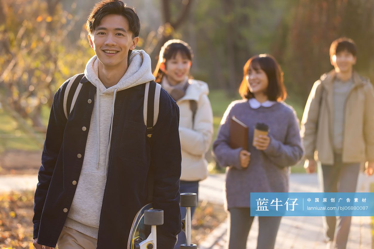 校园里的大学生
