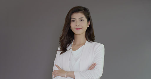 Confident Chinese businesswoman,4K