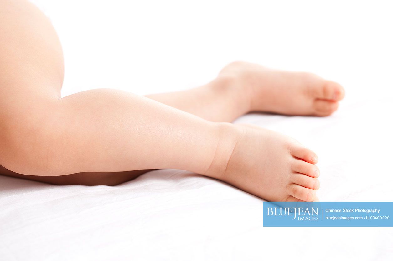 Close up of Chinese baby' legs and feet