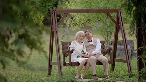 Sweet picture of older couple getting married