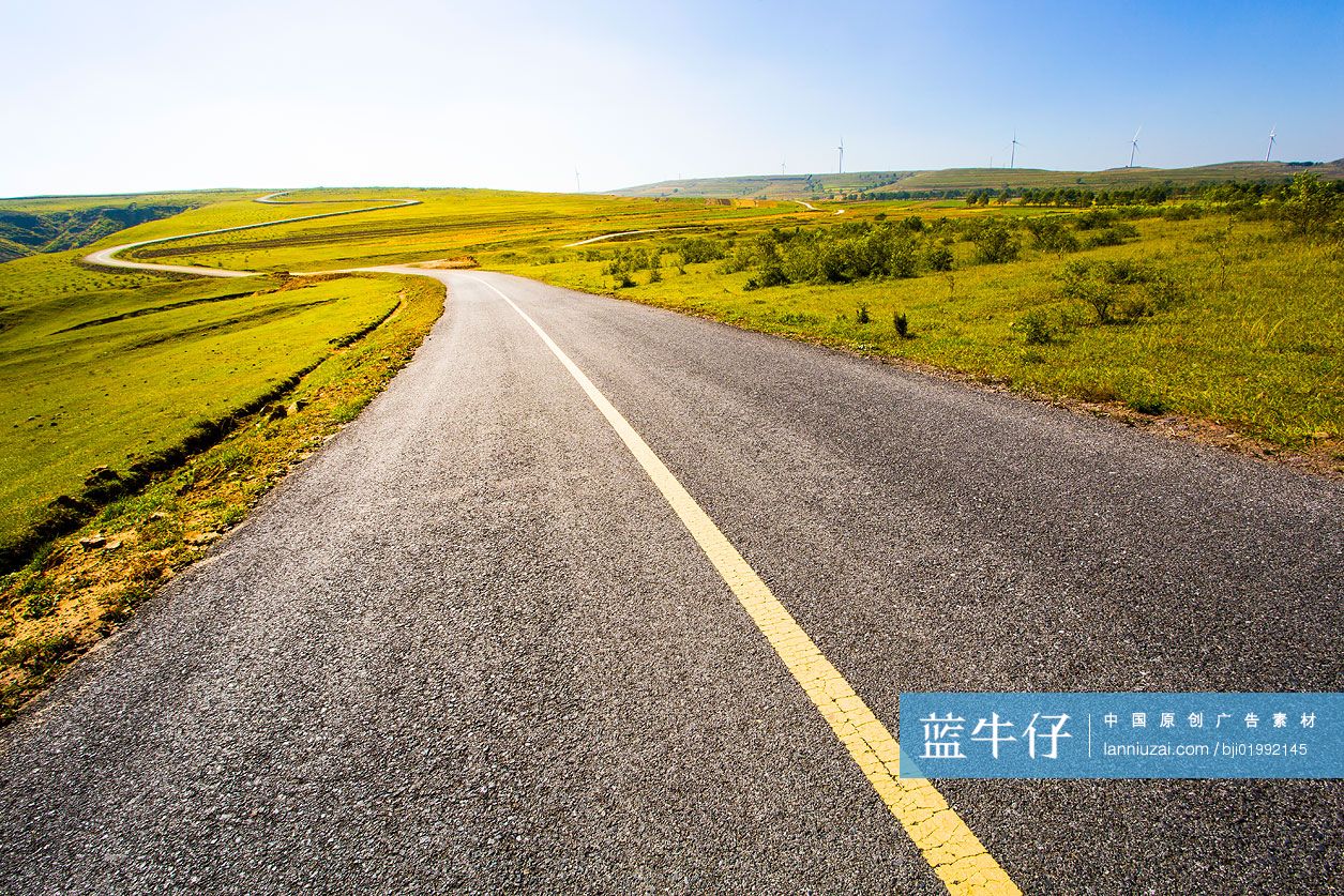 河北草原天路风光