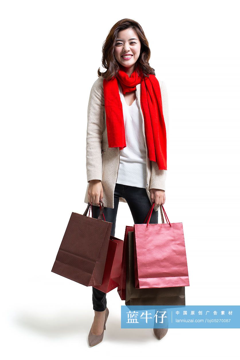 快乐的年轻女士购物